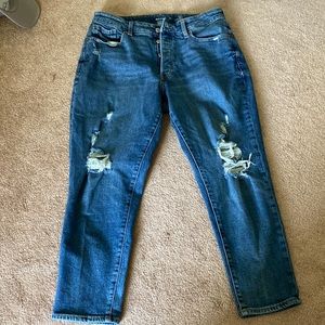 Just a little too small for me. Hardly worn. From Old Navy